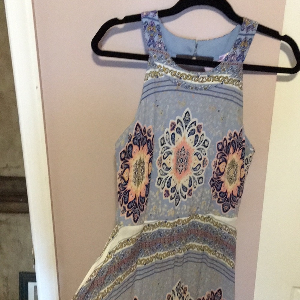 Dress - Picture 5 of 5